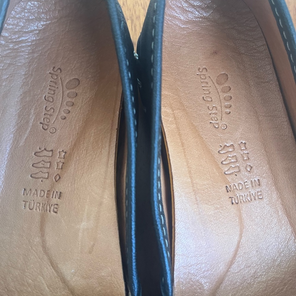 Spring Step Kathaleta Black Leather Loafers - Picture 2 of 11